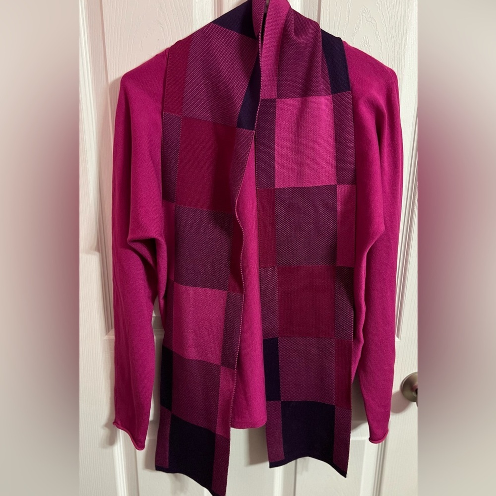 Beautiful Cynthia Rowley sweater with scarf